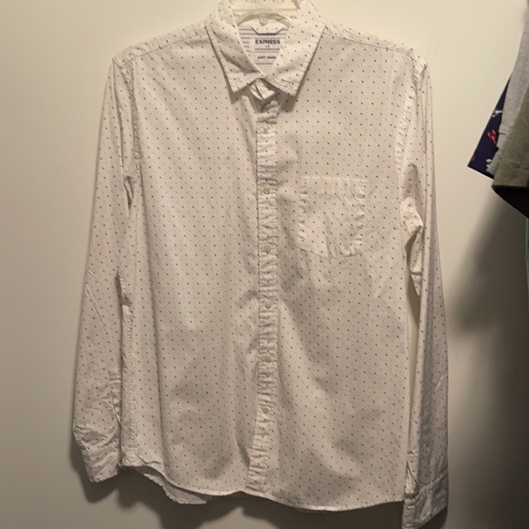 Express button down - Picture 2 of 4